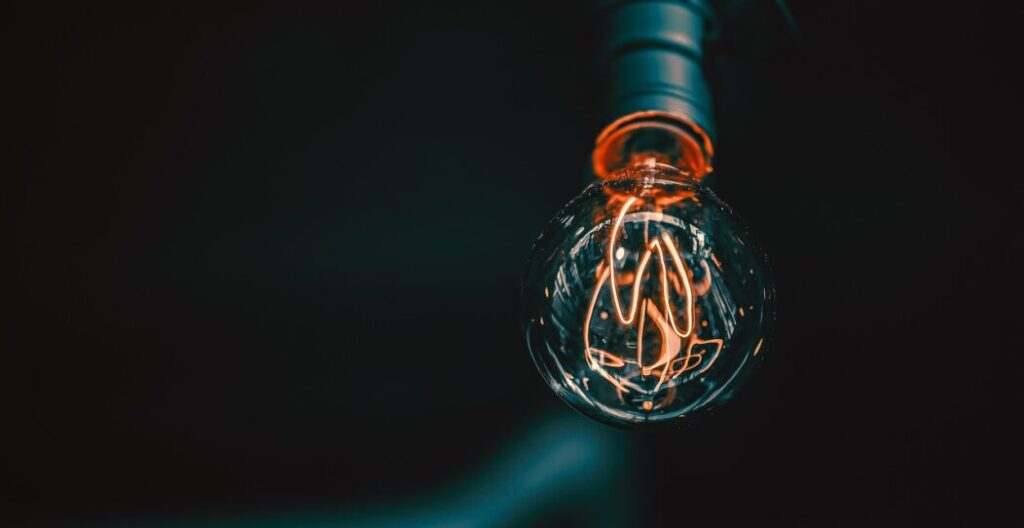 bulb 5258341 1280